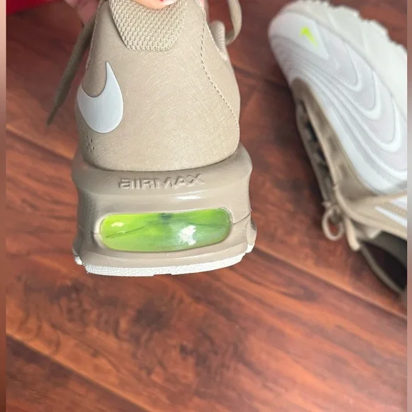 Nike Beige and White Sneakers with Neon Highlights